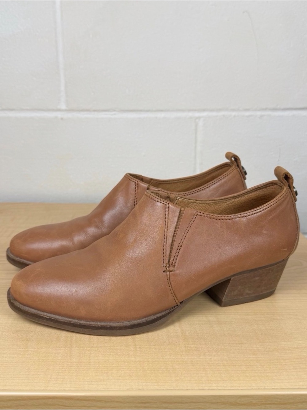 Bussola Alameda Abby Leather Ankle Boots Slip on Women's size 37 (6.5-7)